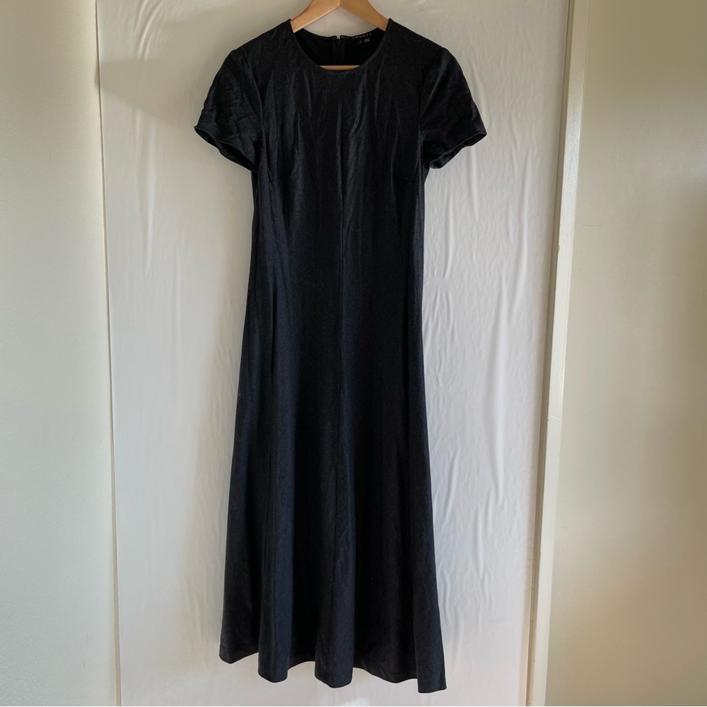 Theory Short Sleeve Wool Dress Size 6